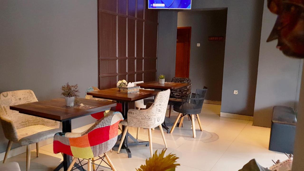 Sunrise Hotel Jogja Kejayan Bagian luar foto