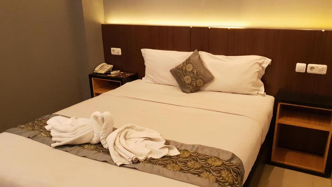 Sunrise Hotel Jogja Kejayan Bagian luar foto