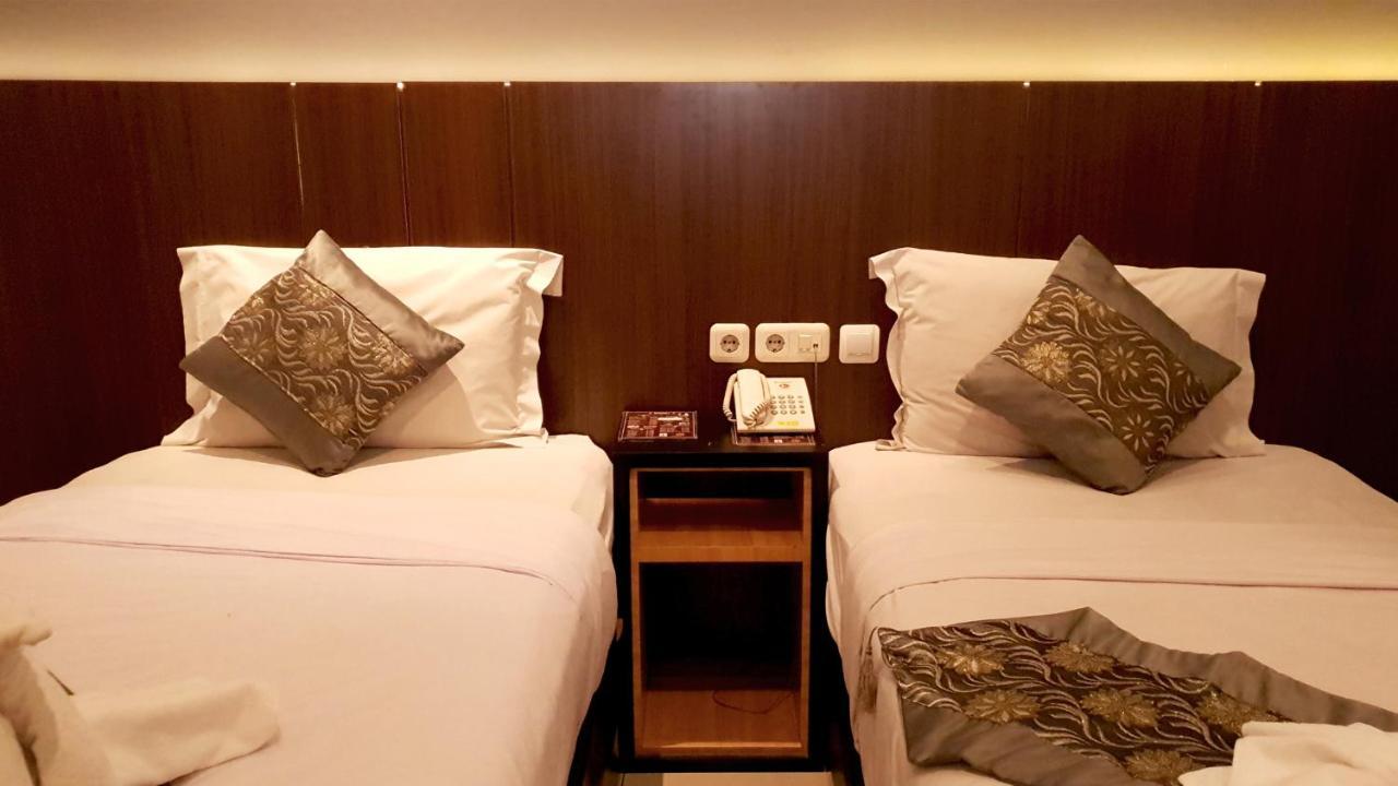 Sunrise Hotel Jogja Kejayan Bagian luar foto
