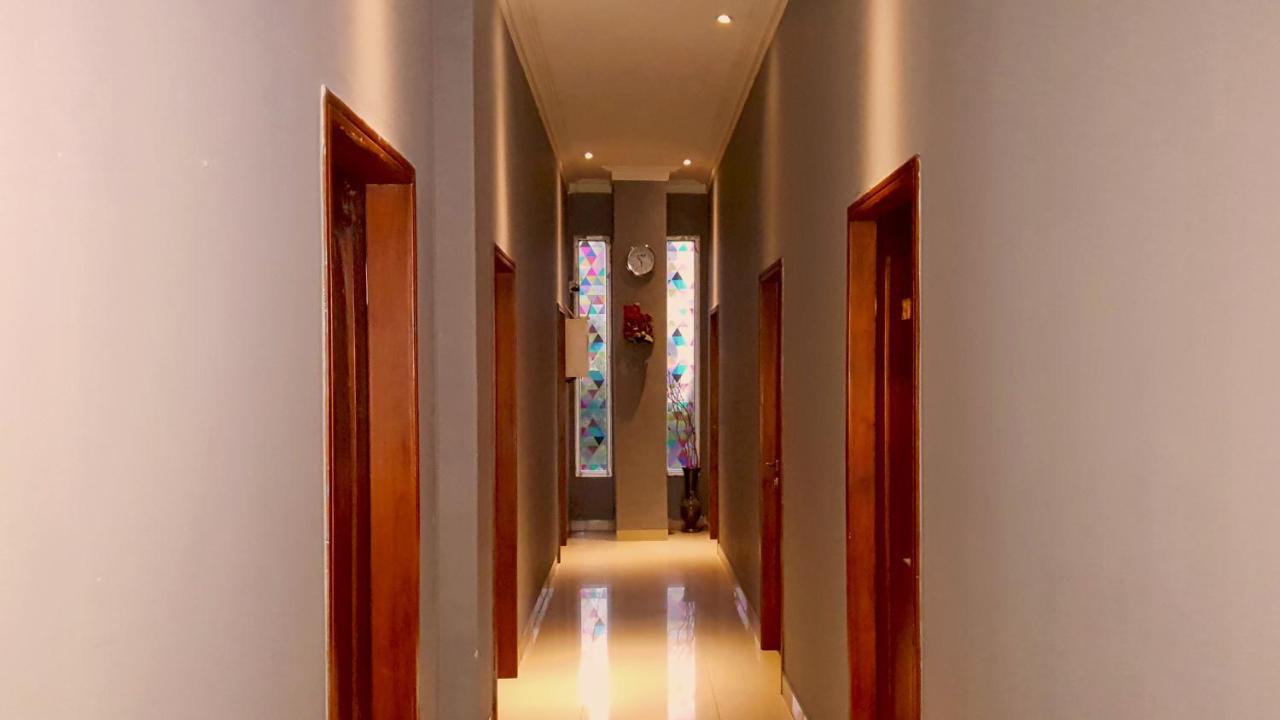 Sunrise Hotel Jogja Kejayan Bagian luar foto