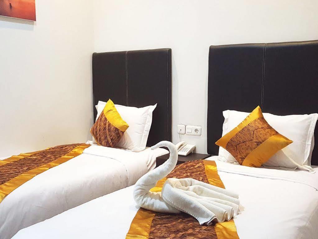 Sunrise Hotel Jogja Kejayan Bagian luar foto